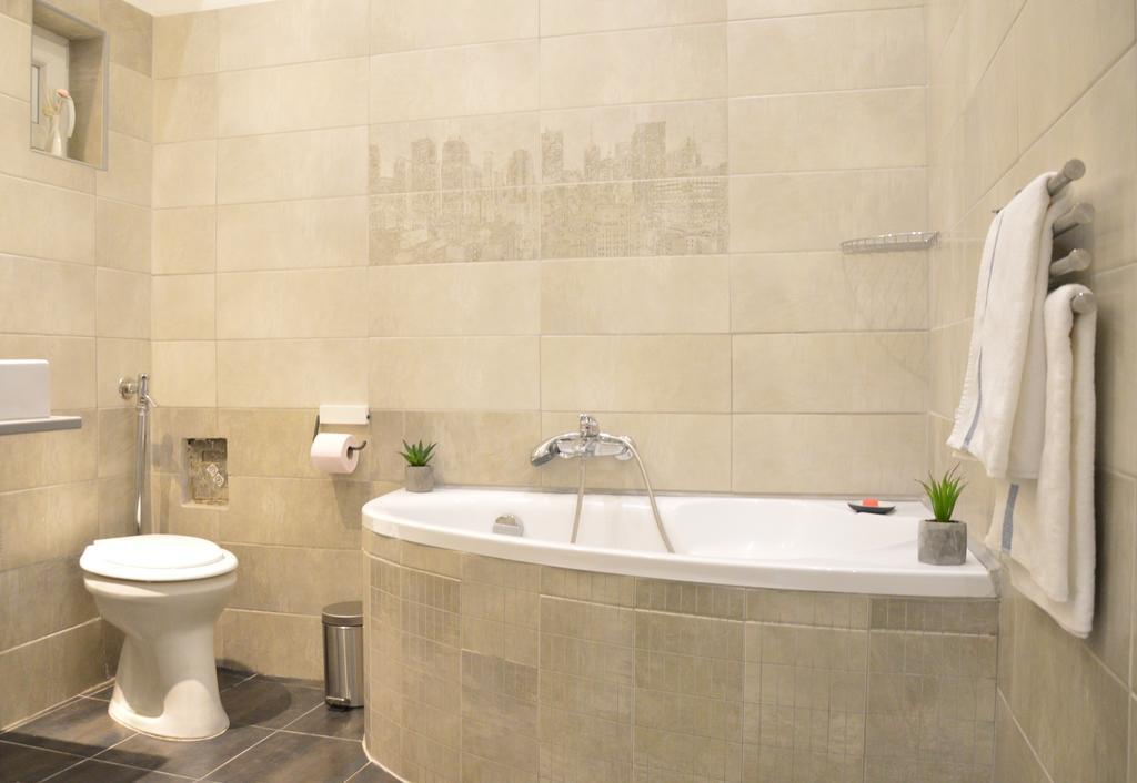 Friendly Apartment In Center Budapest Bagian luar foto